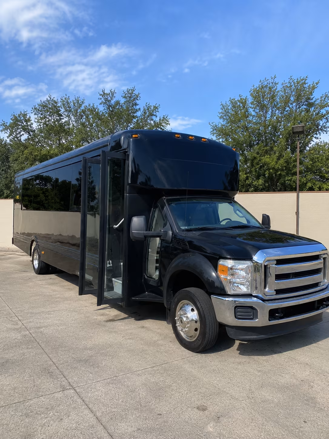 panama city 20 passenger party bus