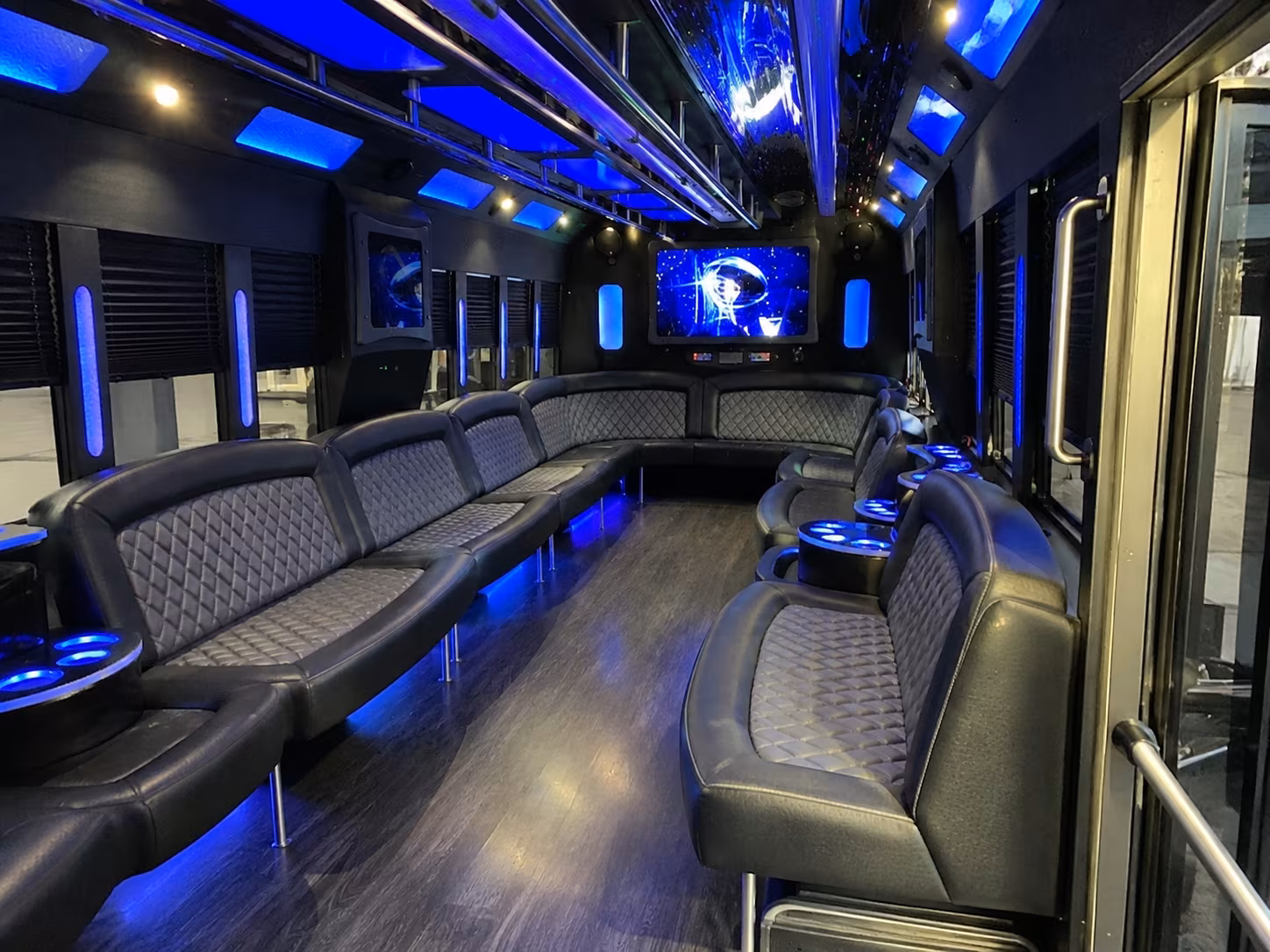 panama city 28 passenger party bus interior