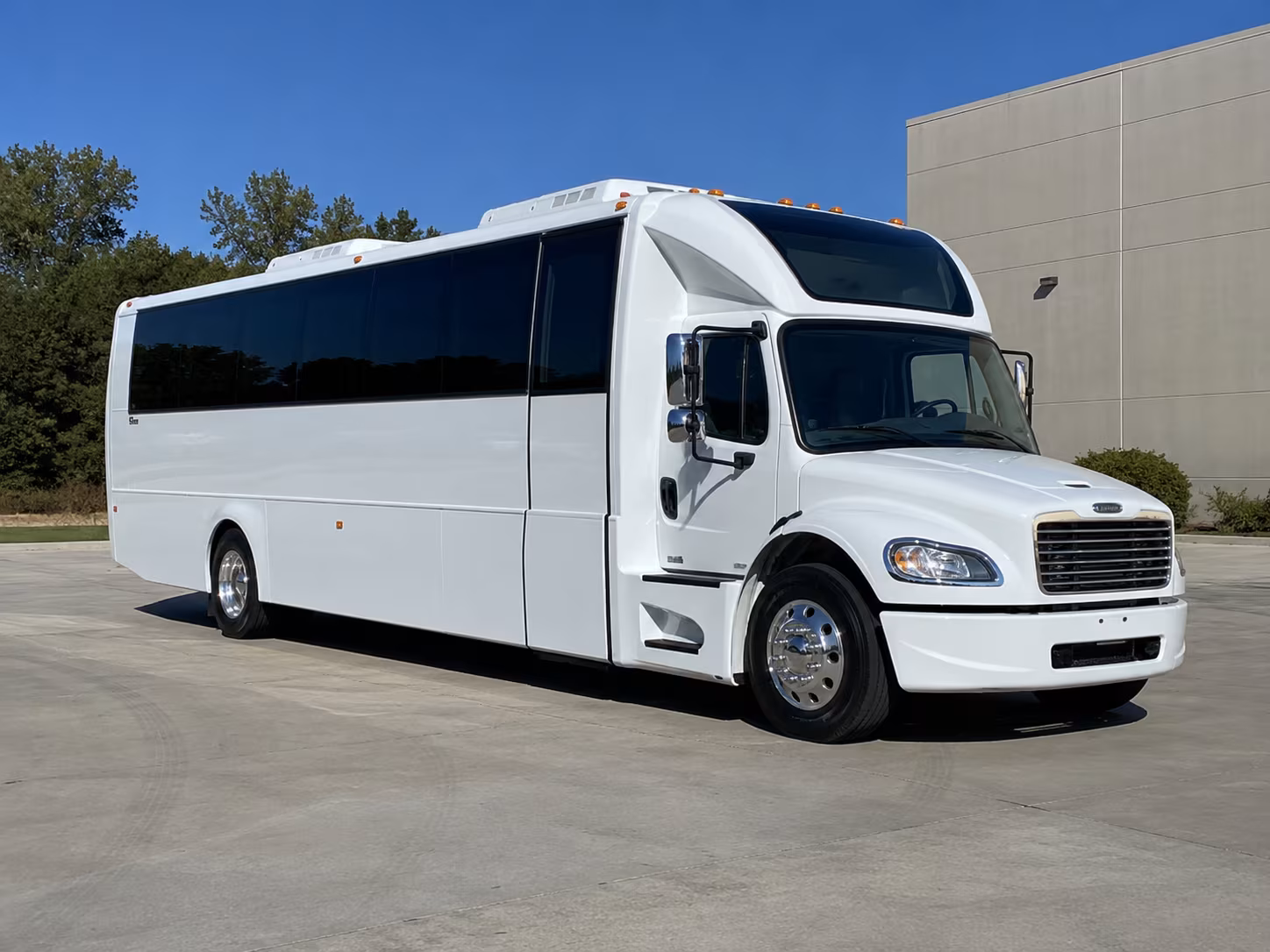 panama city 28 passenger party bus