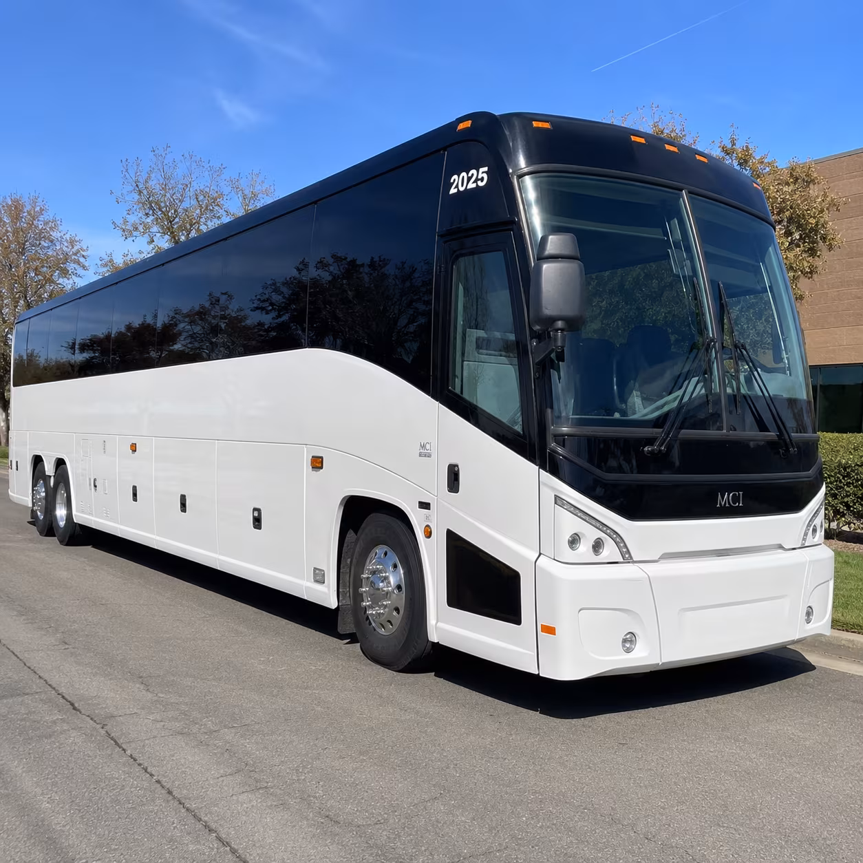 panamacitycharterbuscompany com is the go to way to find concert buses serving panama city beach all season long